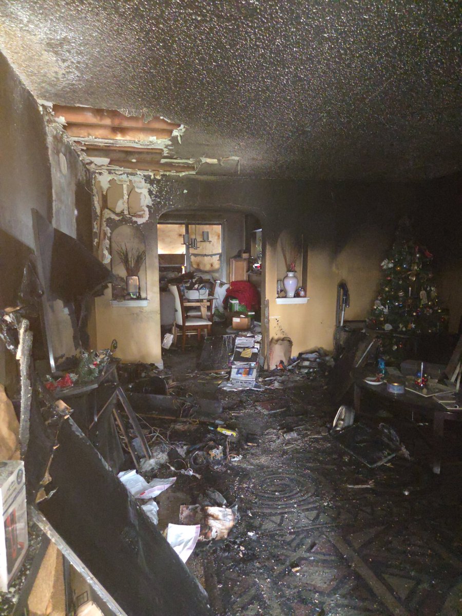 HeavPriv's tweet photo. In desperate need of donations..i lost my home in a house fire last month. Expenses and bills are stacking up and im still in a hotel without a home with my pets. I have no idea what else to do other than pray for a miracle.

https://t.co/svUcos5jS6

https://t.co/QByjgx8kBZ https://t.co/UEL0QQMjZw
