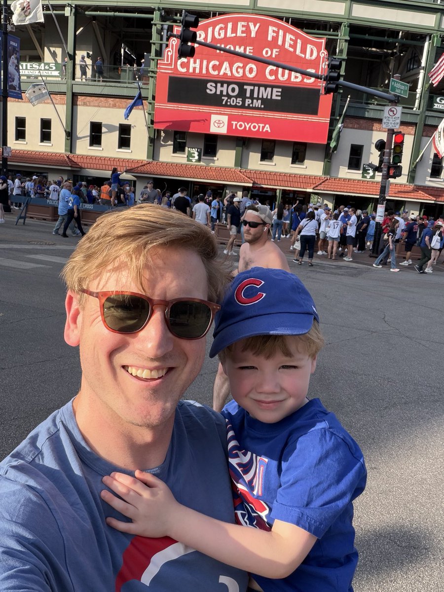liamstantonchi's tweet photo. End of school game with my man! https://t.co/rKxIxJMVgj