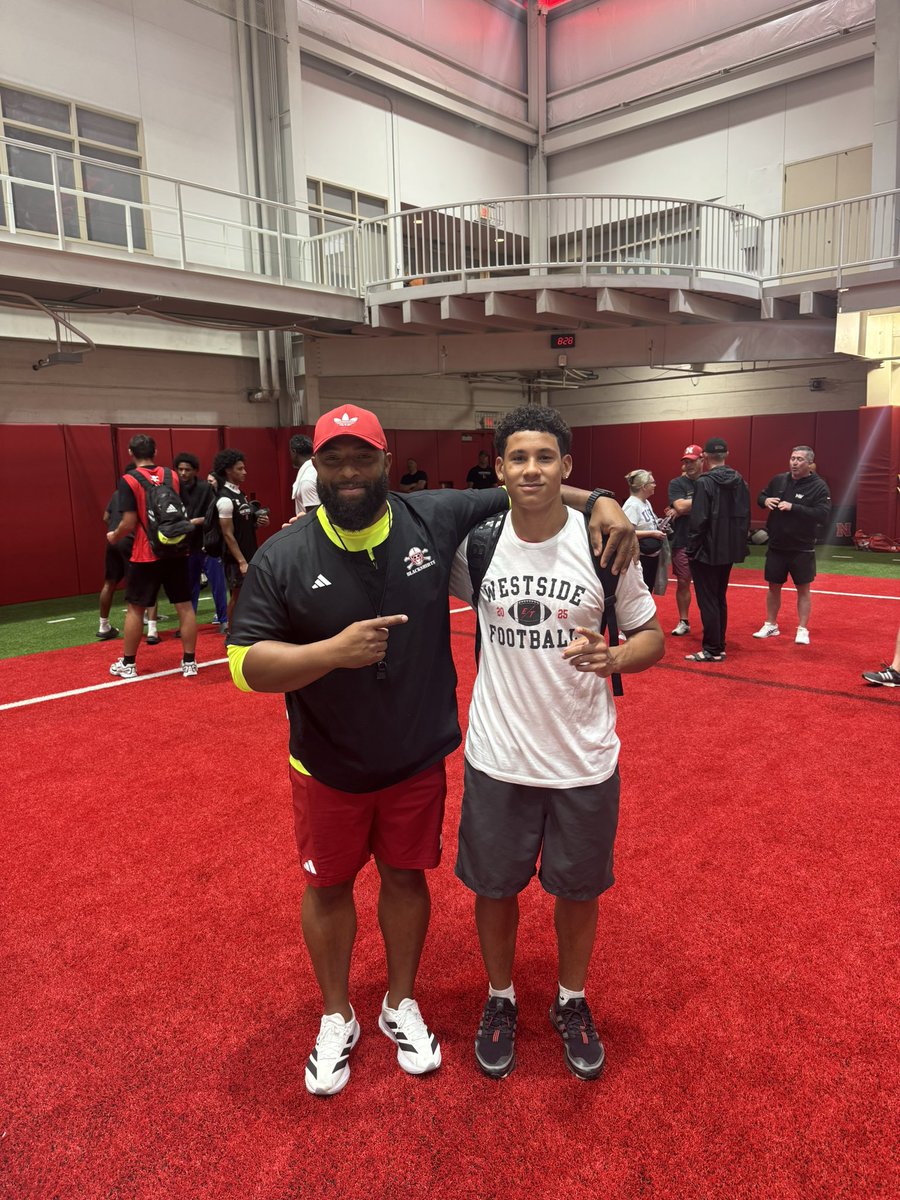 MicahBenning1's tweet photo. Had a great camp 
Appreciate the tips and talks from coaches 
Can’t wait to get down on the 20th for battle of the boneyard!
@damonbenning 
@RingsNthingsCA 
@WHSRecruitFB 
@TylerYelk https://t.co/PR73vaTf55