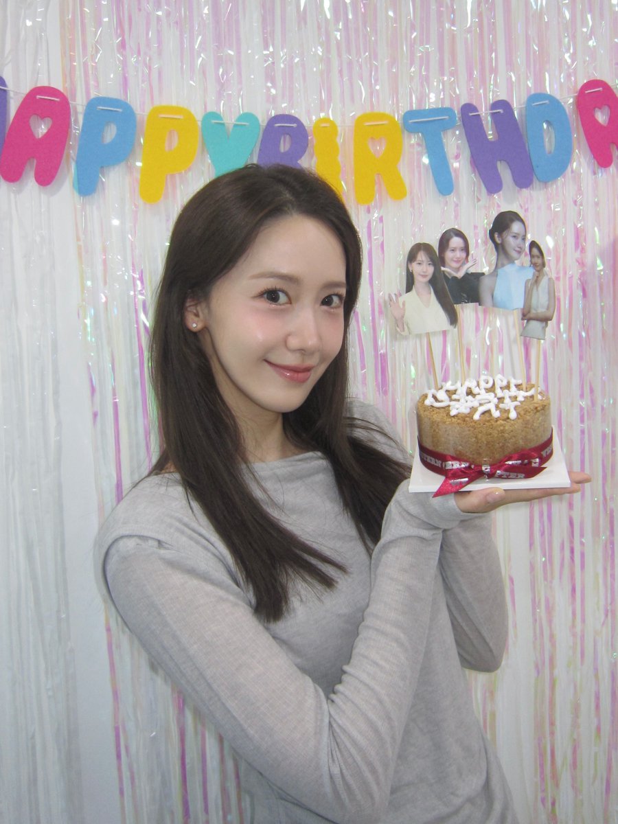 franky___a's tweet photo. 260605 YoonA from b_joeun's IG (260530)
🥹🩶
https://t.co/ZPuXIzbH0H
#YoonA #윤아 #임윤아 #LimYoonA https://t.co/jMokZMlE0W
