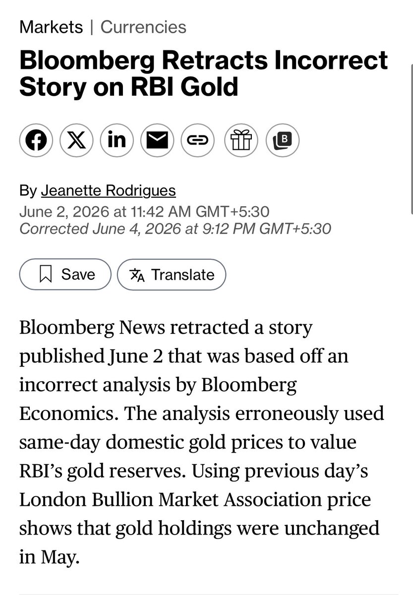 milindkhandekar's tweet photo. सोना नहीं बेचा

Bloomberg ने माना है कि रिजर्व बैंक के सोना बेचने की खबर गलत है. उन्होंने स्टोरी वापस ले ली है लेकिन कोई माफी नहीं माँगी है. 

Bloomberg ने दो जून को खबर दी थी कि रिजर्व बैंक ने ₹1.14 लाख करोड़ का सोना बेच दिया है. उन्होंने यह अनुमान रिजर्व बैंक के भंडार में सोने की कीमतों पर लगाया था. मई के भंडार की कीमत कम दिखाई दी तो मान लिया कि सोना बेचा गया है. सोना बेचकर डॉलर खरीदे गए होंगे जो रुपए को बचाने के काम में आएंगे. रिपोर्ट में गलती यह कर दी कि सोने की कीमतें भारत के बुलियन बाजार के उसी दिन के भाव के आधार पर जोड़ी गई जबकि रिजर्व बैंक लंदन की एक दिन पहले की कीमतों को मानता है. लंदन की कीमतों के अनुसार सोने का भंडार जस का तस बना हुआ है.