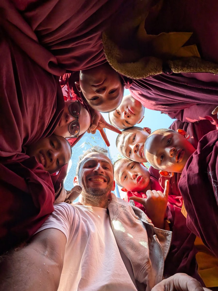 volunteerfdip's tweet photo. With Volunteer FDIP program, Diogo from Portugal experienced both Buddhist Monastery and Everest.
#everest #travel #monastery #volunteerfdip https://t.co/U153h79DVg