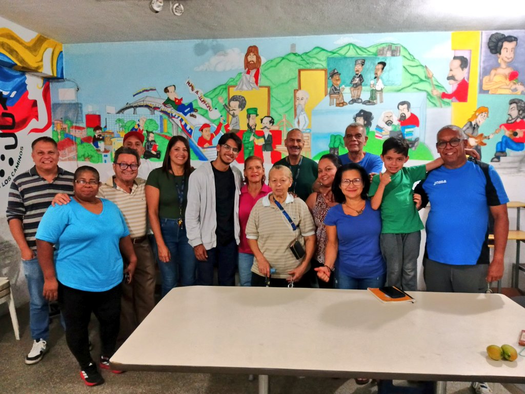 CanaguaComunal's tweet photo. El Consejo Comunal Terraza Canagua sostuvo una reunión este jueves 04/06/2026 con el Secretario General de Venezuela CICRAL "Omar Serna" https://t.co/Omw6KQFzcg