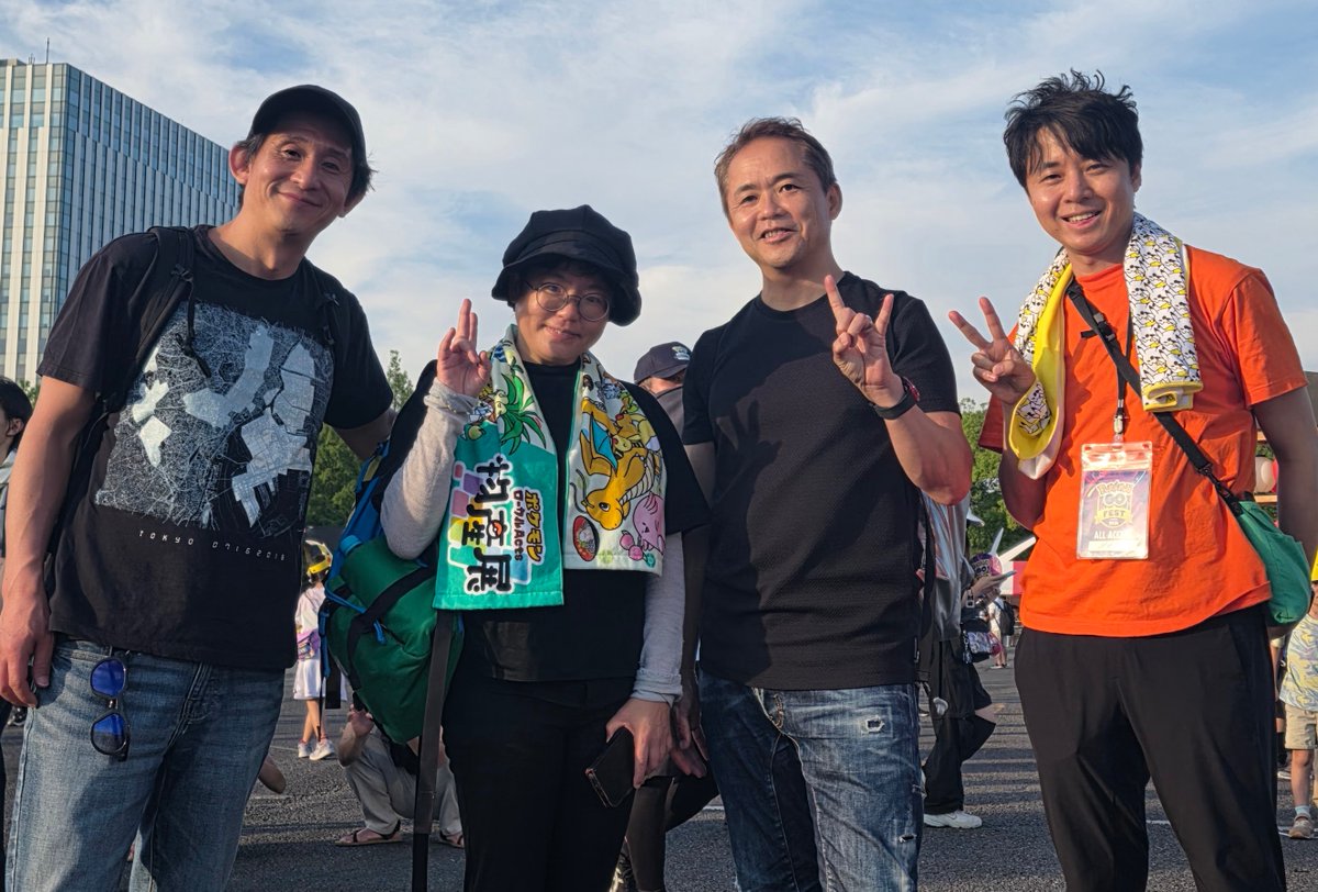 Fumi's tweet photo. #ポケモンGO 10周年おめでとうございます！10年たっても変わらず愛し続けてくださっているたくさんのトレーナーの皆様、ありがとうございます:D

#PokemonGOFest ではMasaさん・増田さん・Naoさんはじめ、Niantic, Scopely, ポケモン社の懐かしい皆様に久々にたくさんお会いできて楽しかったです。 https://t.co/mShlY0yt1Z
