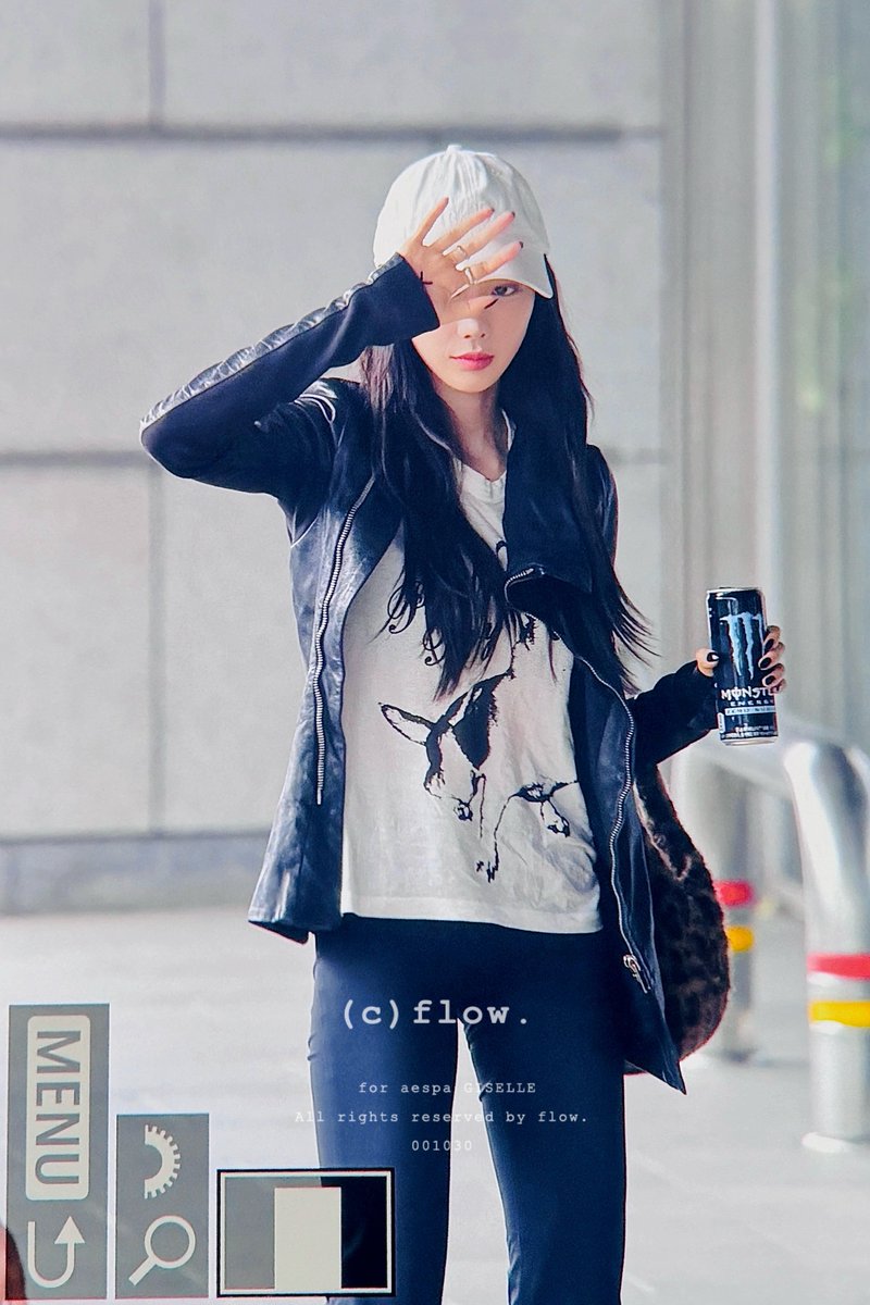 flow001030's tweet photo. 260605 출근

#aespa #æspa #에스파 
#GISELLE #지젤 #ジゼル https://t.co/g3ZkTkWP4G
