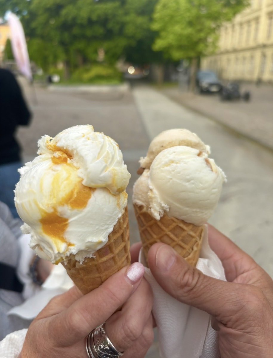 RunHike17's tweet photo. Mmmmm, I might have a sweet tooth 😋 https://t.co/FgSdozMB7B