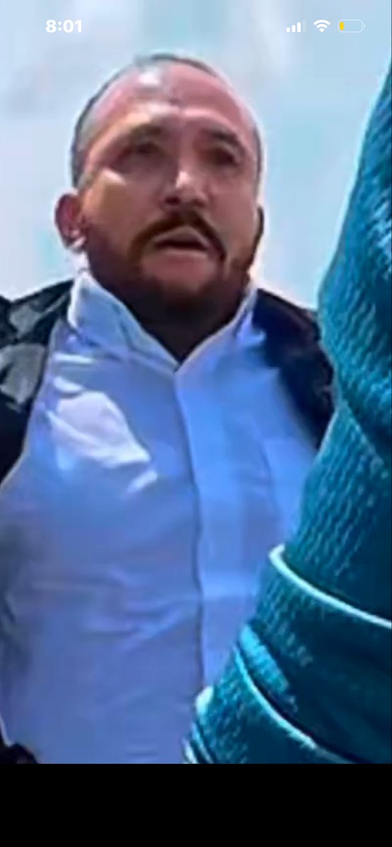 JuanJos45131375's tweet photo. Este es el imbécil que intento matar a un ciclista.!!!

Difundan su asquerosa cara para que lo agarren y lo metan a la cárcel.!!! https://t.co/MLjFjoFO7N