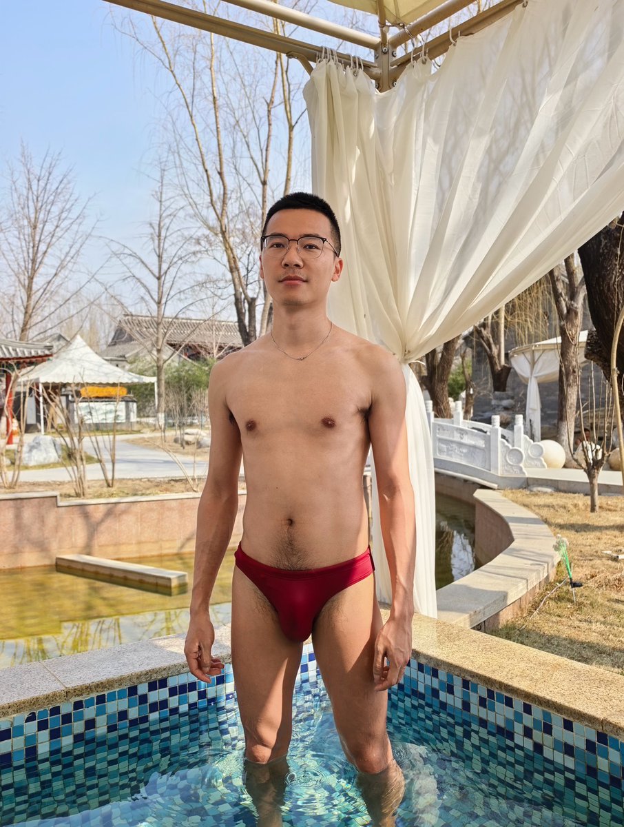 funandfun1995's tweet photo. 泡个温泉，“红”运当头。🪭 https://t.co/l0zr6IW5ep