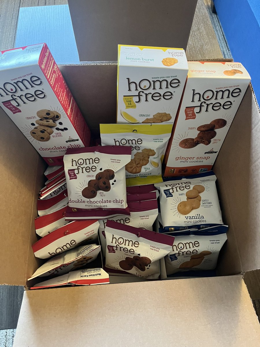 Alex_in_Japan_'s tweet photo. Party pack arrived! Planned to use it with Leilani’s soccer team but rain canceled both days. Gave the games to the parents who helped. Now bringing the rest to Field Day! Perfect for conversation, down time, laughs, and inclusive snacking.
@tryazon @HomefreeTreats @WordTeasers https://t.co/EWnawZygX8