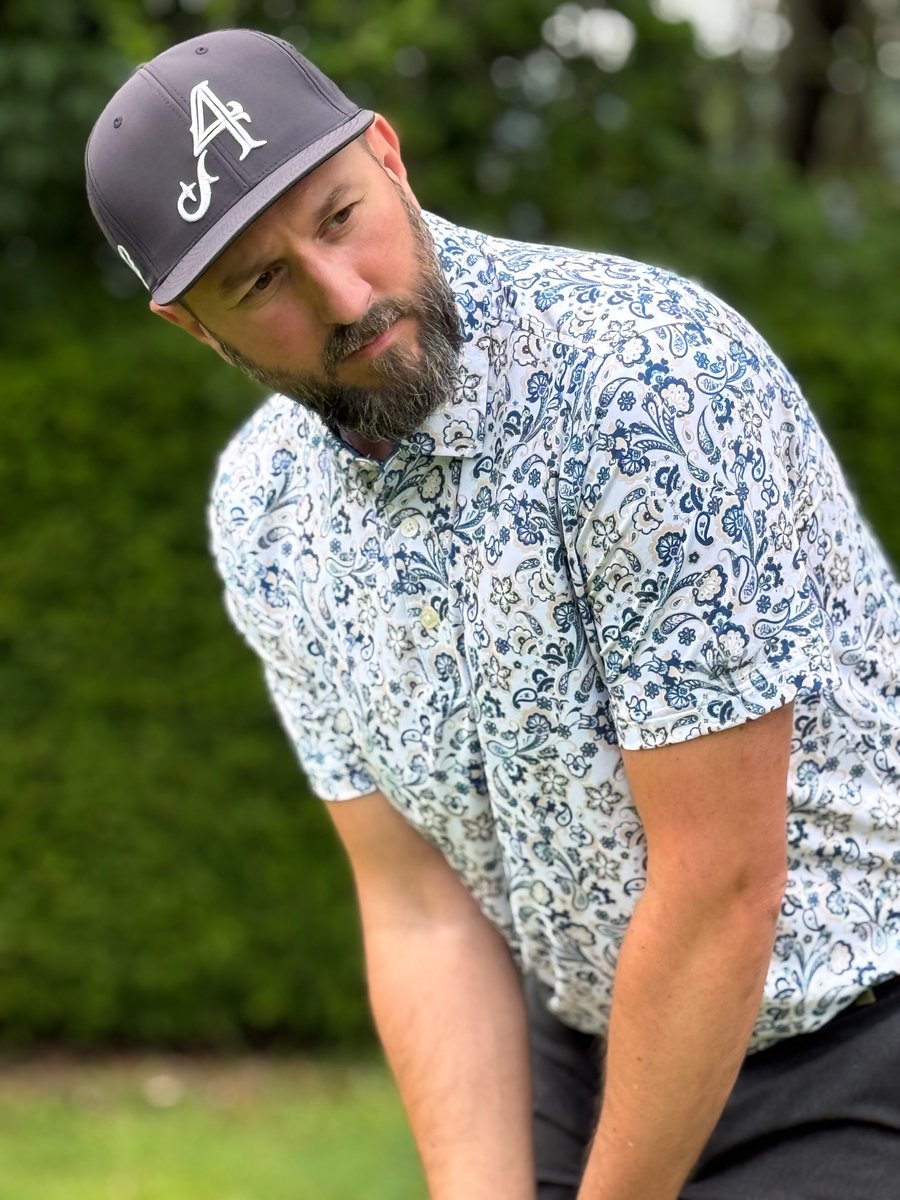 GolfDeolax's tweet photo. The Paisley Polo—made for golfers who appreciate the details.
#GolfFashion #GolfStyle #GolfLifestyle #GolfWear #GolfCommunity #Golfing #GolfLife #GolfOutfit #GolfPolo https://t.co/U1CXAiD67B