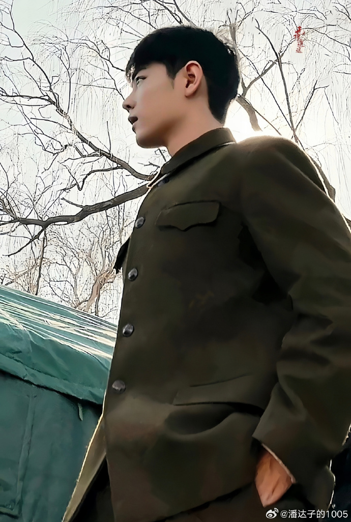 Nkbz05810's tweet photo. ละครเรื่อง "#TheYouthMemories" ของเซียวจ้านจะเริ่มออกอากาศทาง CCTV-1 และ Ningxia TV ในวันที่ 6 มิถุนายน!
ละครเรื่อง "#AceTroops" ทาง Jiangsu TV ก็ใกล้จะจบการออกอากาศแล้ว!
#XiaoZhan
ทุกบทบาทของเซียวจ้านยังตราตรึงอยู่ในใจของผู้ชม จะฉายเมื่อไรไม่ว่าจะเรื่องไหนก็น่าชม😊👍 https://t.co/IFZOuegc9y