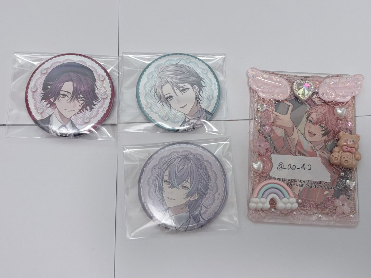 _ao_42's tweet photo. 【交換】にじさんじ Luminous Marriage ランダムフォト風カード 缶バッジ Aグループ 特典 ポップアップカード

【譲】 画像1~3枚目
【求】 同種IDカードの方、画像4枚目

郵送交換📮
カードは同絵柄にて交換優先(R↔R)
まとめての方優先
お気軽にお声掛けください https://t.co/NfzHvjnwoi
