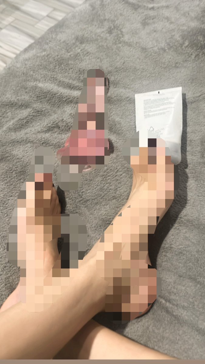 rcmoonn's tweet photo. se pusieron creativos los customs de mis pies jajaja les encantan 🥱🫴🏻 

Feetfetish https://t.co/v9kfcsL0gD