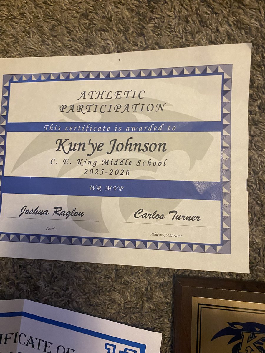 Kunye_Johnson8's tweet photo. Track star and Wr mvp #2sportath https://t.co/tblylTwuz9