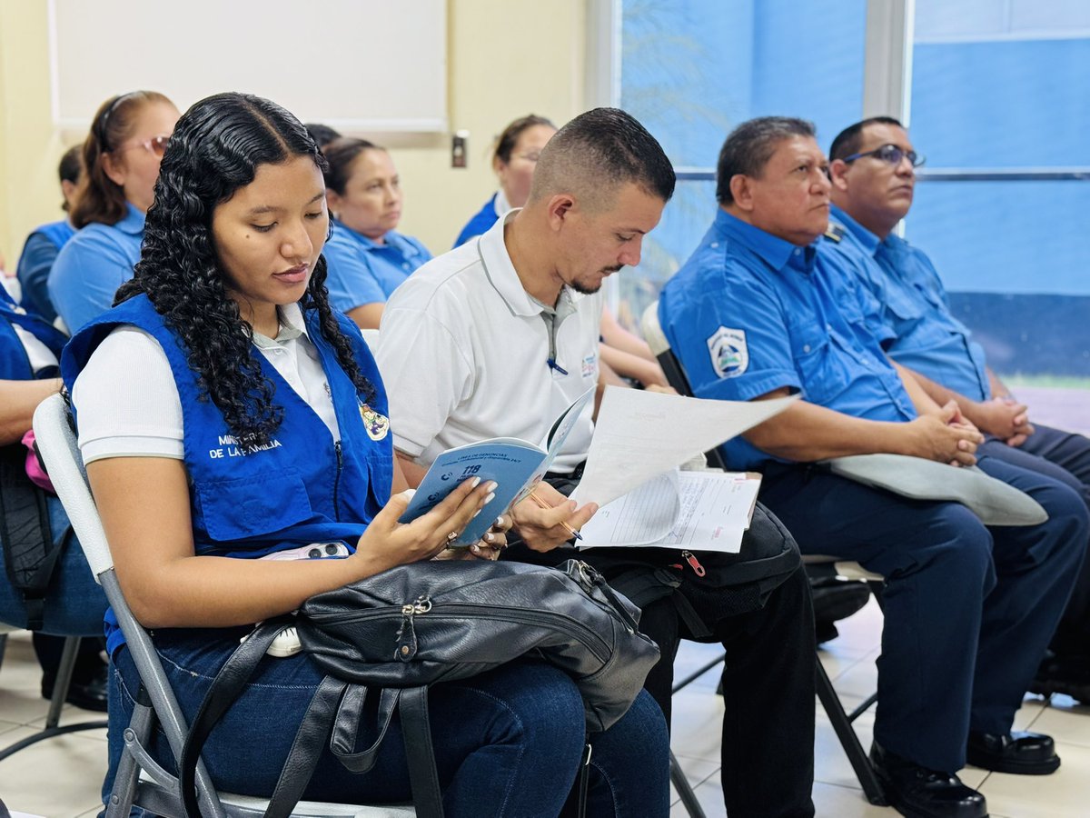 InturLeon's tweet photo. INTUR, en coordinación con el Ministerio del Interior, la Policía Nacional y MIFAM, desarrollamos hoy jueves 04 de junio el Taller de Prevención de la ESNNA en Viajes y Turismo, fortaleciendo las capacidades del sector turístico para prevenir, detectar y denunciar este delito. 🤝 https://t.co/vANGiTyonX