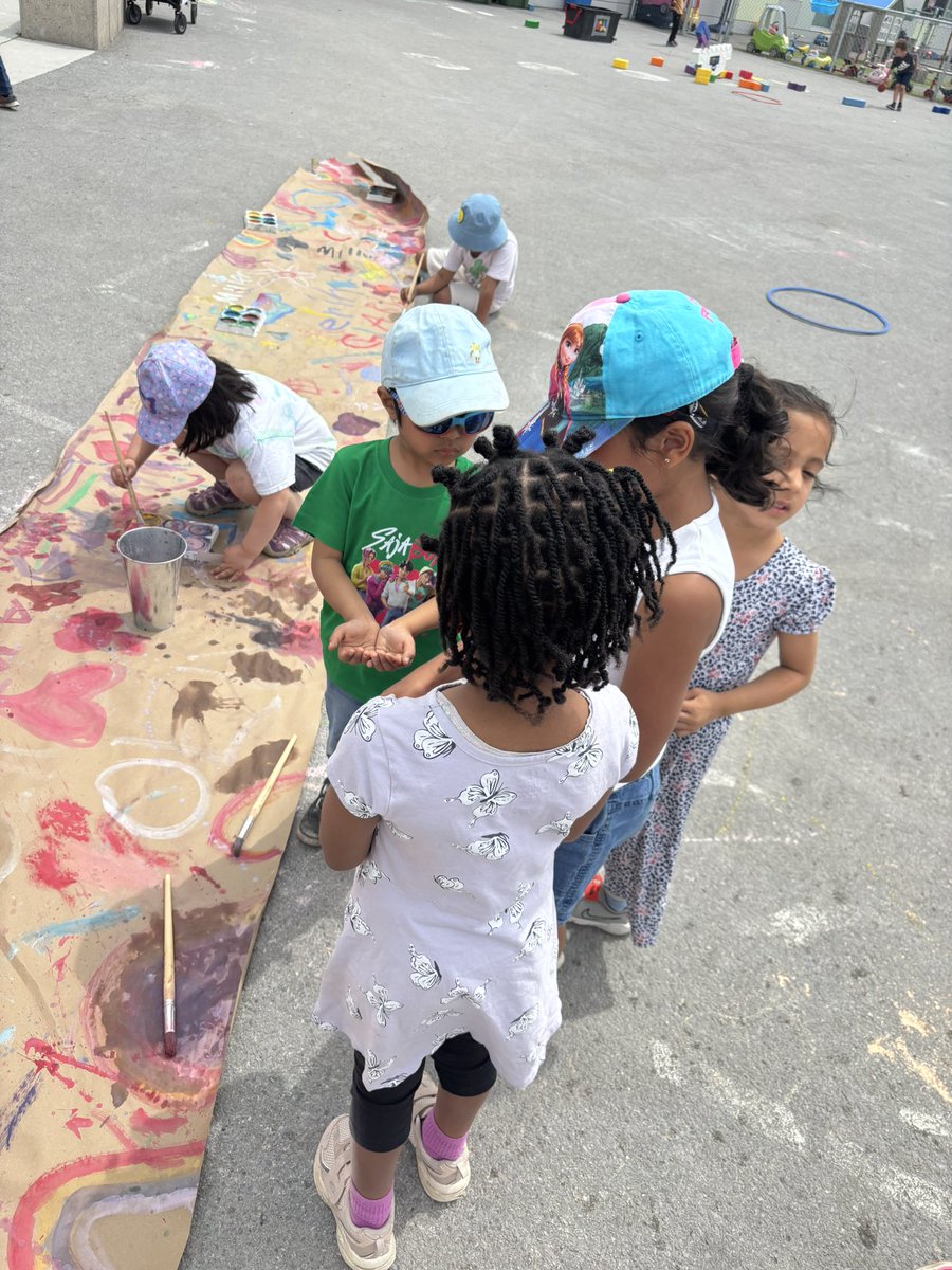 allisapowney's tweet photo. After a long winter, it feels so great taking our centres outdoors! โ๏ธ๐จ Kindergarten artists worked together to create beautiful murals filled with creativity, teamwork, and colour. #OCSB #KindergartenLearning #ocsbart @BernadetteOCSB https://t.co/lDJAlFkZRP