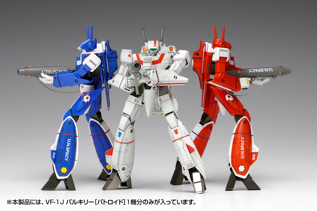 wave_corp's tweet photo. 【新製品情報】マックス機、ミリア機のデカールを追加して、マルチプレックス仕様としてVF-1Jバルキリーが再登場！1/100 VF-1J バルキリー［バトロイド］マルチプレックス製品ページ公開しました！2026年9月下旬発売予定です。#ウェーブ #超時空要塞マクロス #マクロスモデラーズ
【製品詳細はこちら→】https://t.co/cTqAyvpcFW【直営店ビージェイで予約→】https://t.co/FE4YJcc0KE