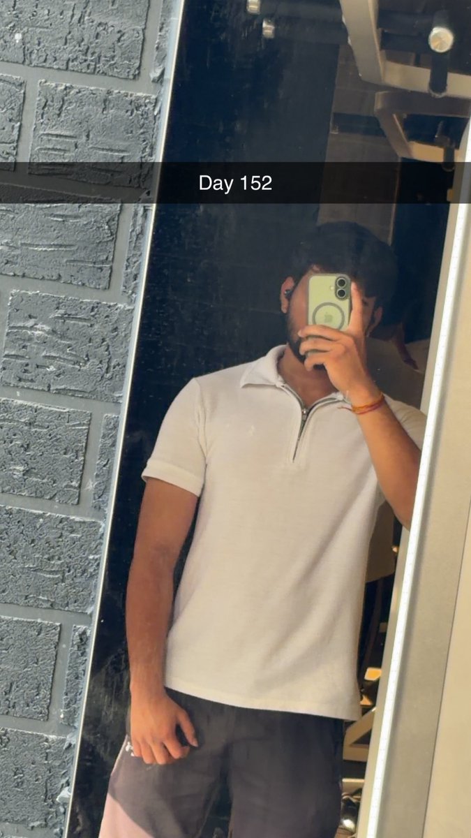 sahilxdev's tweet photo. day 152 of the gym (58 days more to go) https://t.co/jseXYxSIQV