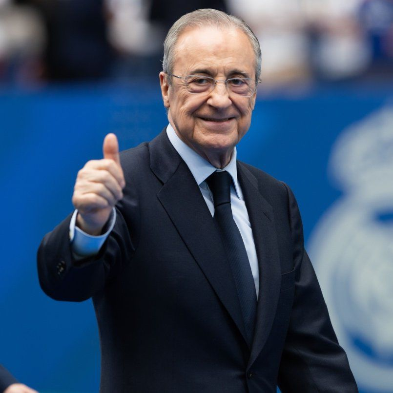 bpthaber's tweet photo. Florentino Perez: "Real Madrid tarihinin en büyük transfer teklifini sunacağız.

150 milyon eurodan fazla olacak.

Cristiano Ronaldo gibi bir dünya yıldızı olacak." https://t.co/9kxhGQJMQR