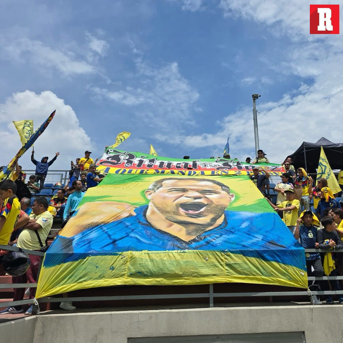 record_mexico's tweet photo. ¡SE CIERRA UN CAPÍTULO QUE QUEDARÁ MARCADO EN LA HISTORIA DEL AMÉRICA! 🦅

Así fue la despedida de André Jardine, un técnico que llevó al América a lo más alto y dejó una huella eterna en el club. 

¡Hasta pronto, André! Tu historia con el América siempre será parte de la grandeza de este club 🦅

@LA48_OFICIAL
