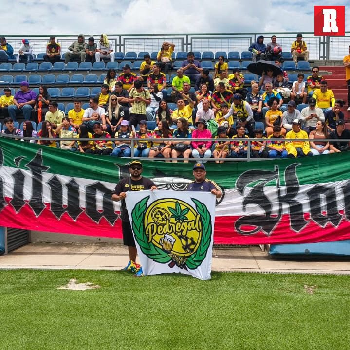 record_mexico's tweet photo. ¡SE CIERRA UN CAPÍTULO QUE QUEDARÁ MARCADO EN LA HISTORIA DEL AMÉRICA! 🦅

Así fue la despedida de André Jardine, un técnico que llevó al América a lo más alto y dejó una huella eterna en el club. 

¡Hasta pronto, André! Tu historia con el América siempre será parte de la grandeza de este club 🦅

@LA48_OFICIAL