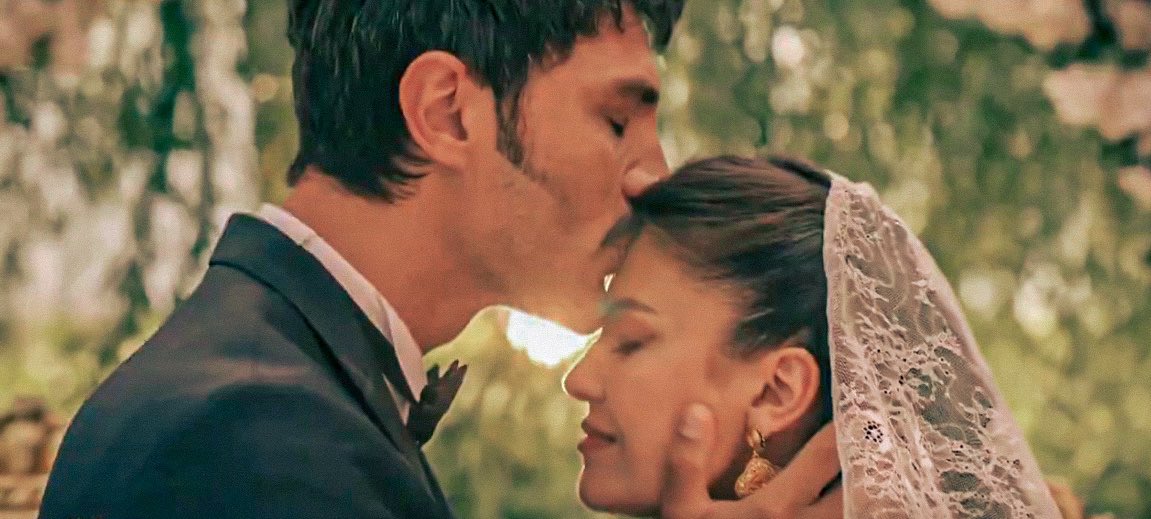 gomezftstylesx's tweet photo. wife &amp; husband. https://t.co/EQ0Ustybls