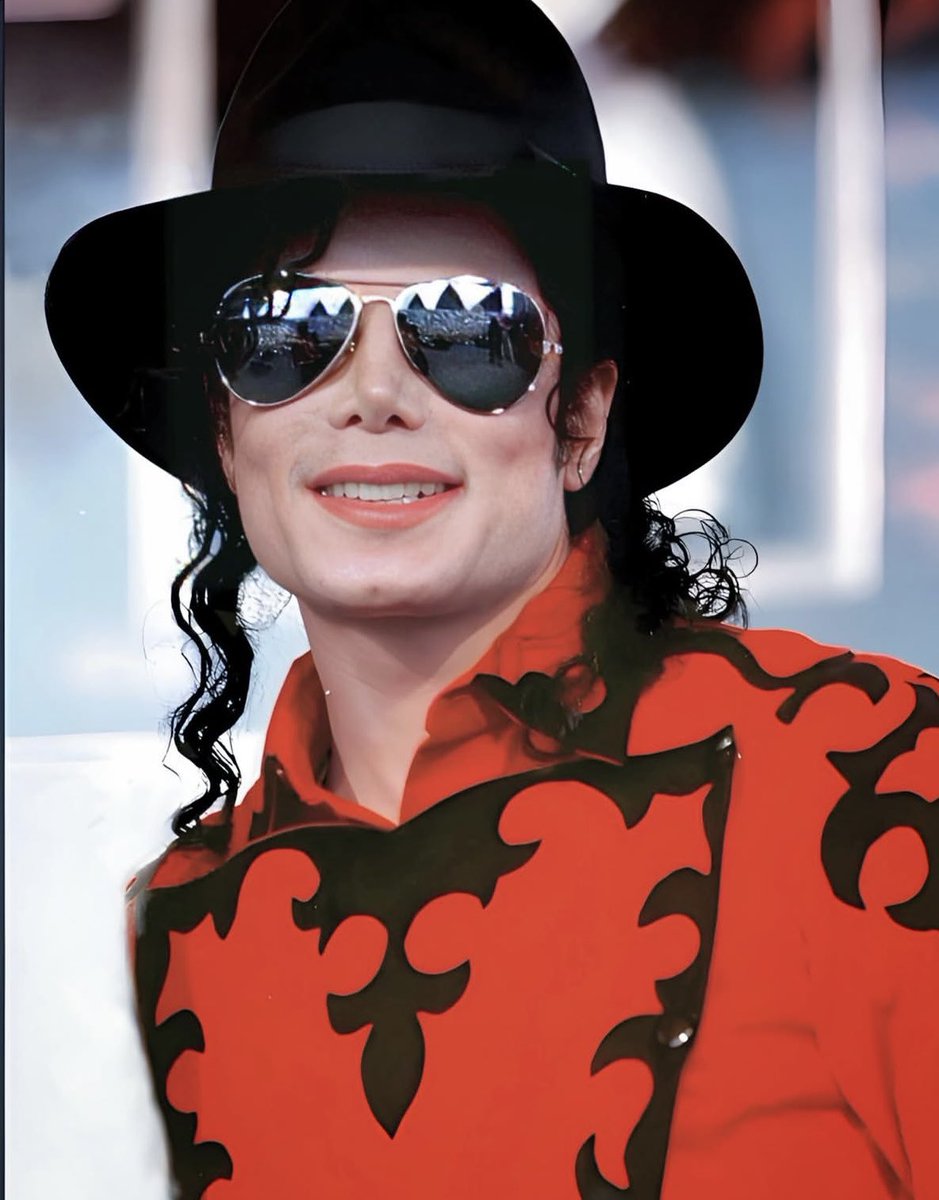 Michael_JK_Q's tweet photo. THE SMILE IS FOREVER ❤️🇺🇸 https://t.co/rYZSOw57XP