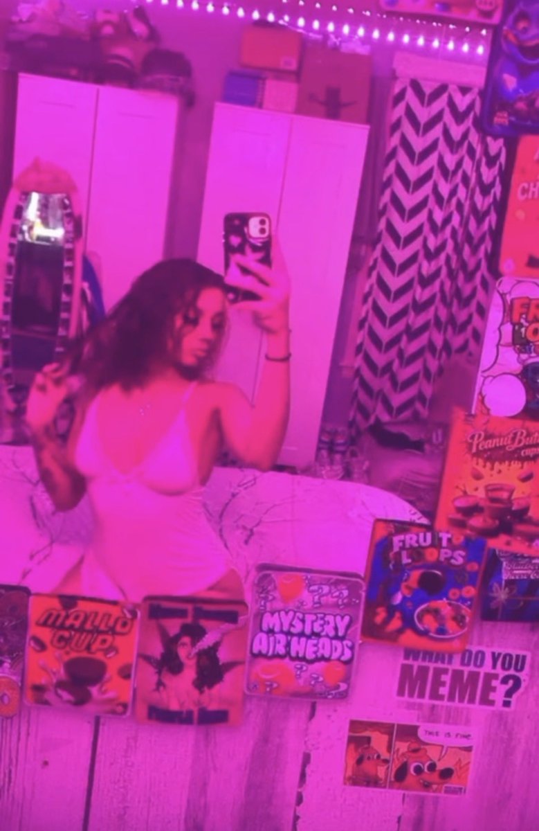 contentbabe338's tweet photo. Dm me for content https://t.co/pEHqxJxKwL