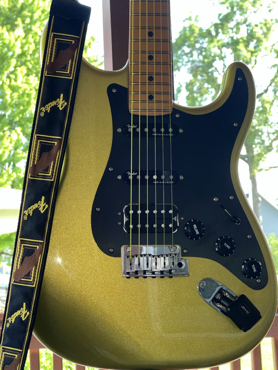 reverseflash68's tweet photo. I love my Fender American ultra guitar. Please perfecto and just plain beautiful.  #fender https://t.co/VVrOx60hz7