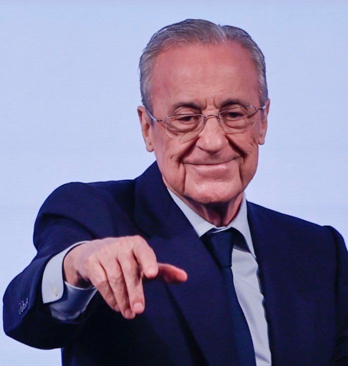 RM4Arab's tweet photo. 🚨 مدريديستا..

برأيكم من يكون اللاعب الذي أعلن فلورنتينو بيريز أنه سيتعاقد معه مقابل 150 مليون يورو؟؟ 💬🤔 https://t.co/nh5X57vsg1