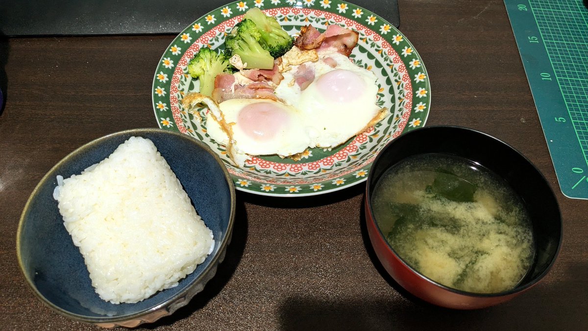dnko_doko's tweet photo. これがおじさんのリアルだ https://t.co/sVo6YZ1M8u