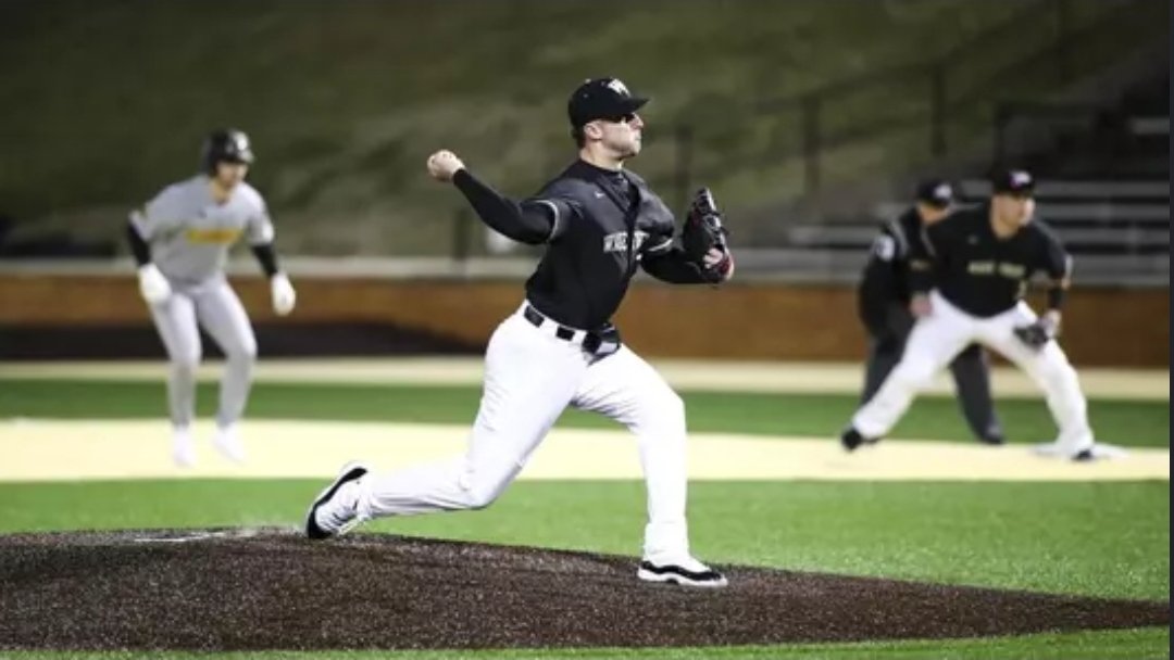 dbacksprospectz's tweet photo. BREAKING: The #Dbacks are promoting Antonio Menendez to the @Aces! He was fantastic in Amarillo:

2.60 ERA | 4.19 FIP | 4.20 xFIP
45 ERA- | 76 FIP- | 85 xFIP-
25.7% K% | 8.3% BB% | 51.4% GB%

He utilizes three different arm slots, making him incredibly difficult to pick up on! https://t.co/a28yKs7Idn