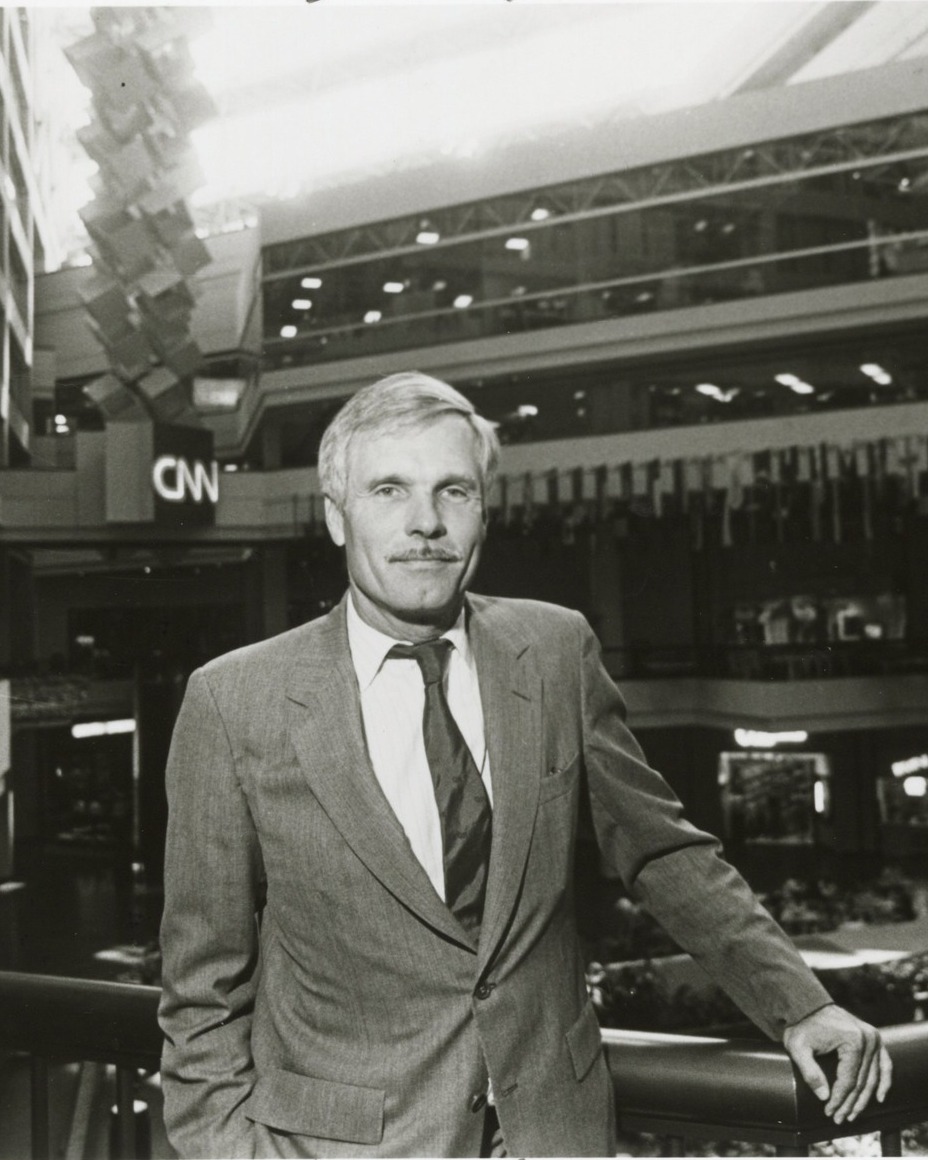 GeorgiaHistory's tweet photo. In June 1980, Ted Turner launched CNN—the world’s first 24-hour television news network. CNN revolutionized how people received news by delivering coverage around the clock. Four+ decades later, Turner’s vision continues to shape how the world experiences history in real time. https://t.co/JI58JwQyOw