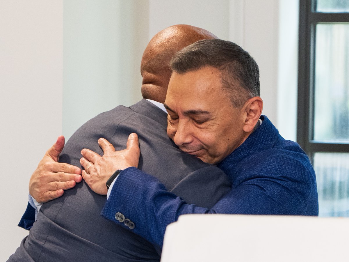 Rice_Biz's tweet photo. Almost 10 years ago, we gathered in McNair Hall to welcome Dean @profp_rod to Rice Business. This week, we gathered there again to say goodbye. While his presence will be deeply missed, the culture he’s leaving behind is here to stay. 💙 
Read more ➞ https://t.co/nw1As7abFl https://t.co/RYcWaRna19