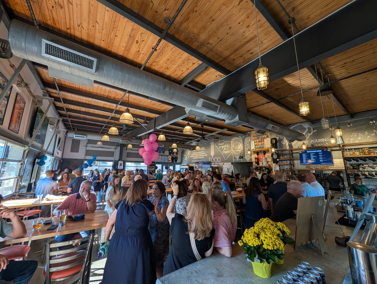 IAmNickReynolds's tweet photo. Pretty solid showing for Alan Wilson's event in Cayce -- his home turf -- this evening. There was very little room to park when I arrived and folk are still trickling in. https://t.co/ywvb7mgofc