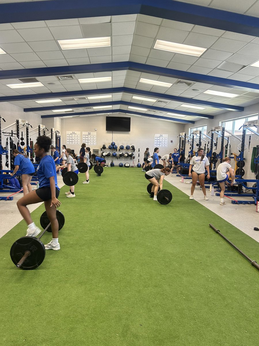 Beauregardvball's tweet photo. We had a great first week of workouts! 💪 https://t.co/20ksTlpvKD
