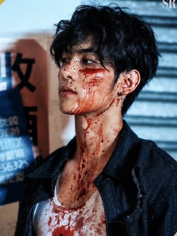 Ajiee_0's tweet photo. he looks so hot covered in blood https://t.co/RRwUff1Nzm