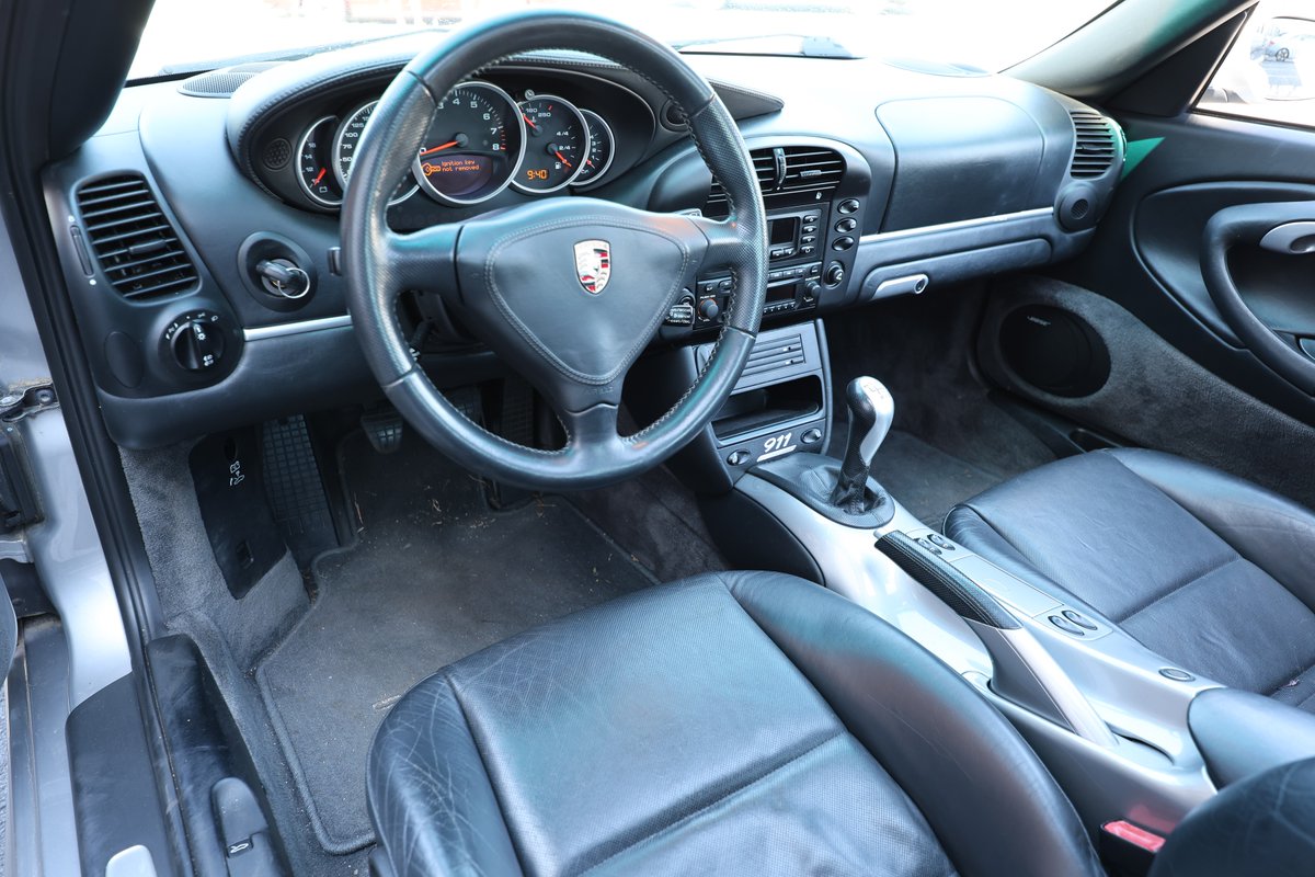 GullwingMotor's tweet photo. 2004 Porsche 911 Carrera Coupe 40th Anniversary Edition - 6-Speed Manual https://t.co/uKmxYSLA5p