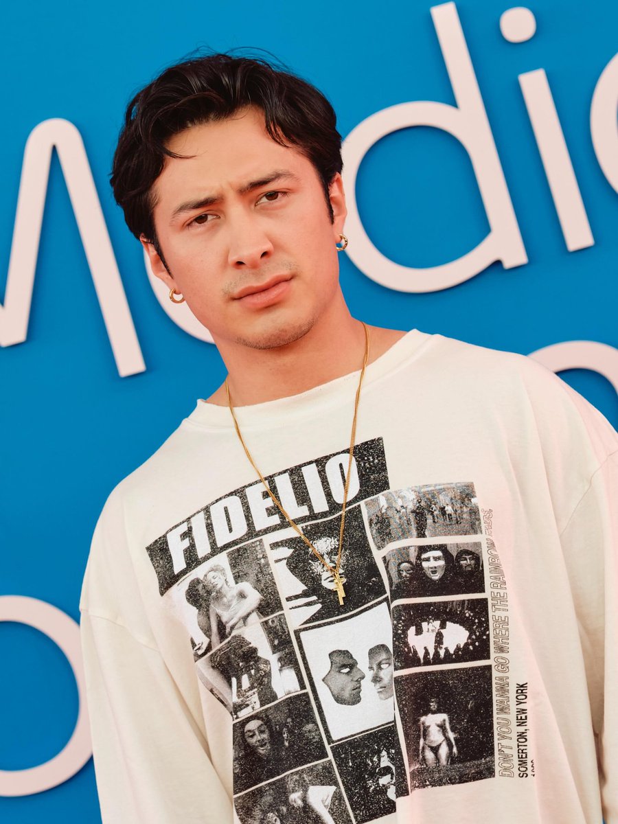 hudsonwphotos's tweet photo. Hudson Williams at the Bell Media Upfront 2026 https://t.co/MmYSdgajyU