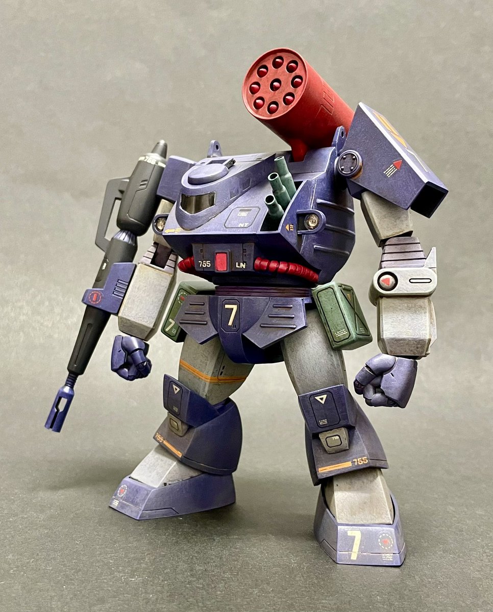 takachinmk2's tweet photo. おはようございます🌞
童友社バージョン1/72アイアンフットヘイスティ完成しました😊
アウトラインはほぼキットのまま、関節の変更改造（主に塗装の利便性のため）と手首の交換。塗装は水性塗料筆塗り後フラットコートしてフィルタリング。お手付きが一つ方付きました😁
#ダグラム　#旧キット https://t.co/KUk4KgzGst