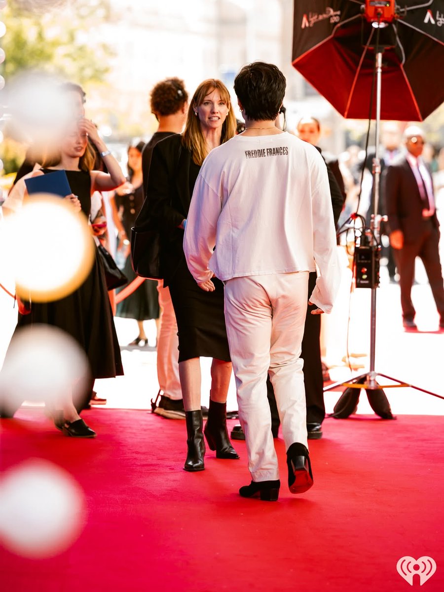 hudsonwupdates's tweet photo. More Hudson Williams back shots at the Bell Media Upfront 2026 red carpet! 

(via iheartradioca on Instagram) https://t.co/dwhQK97OOX