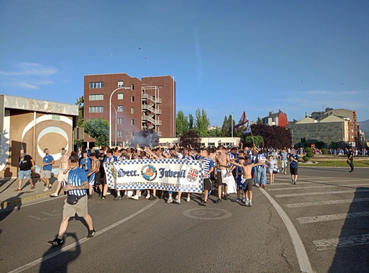 Zona_Ultra's tweet photo. FRENTE NORTE
Ponferradina - Altletico de Madrid B https://t.co/AWcrIu803s