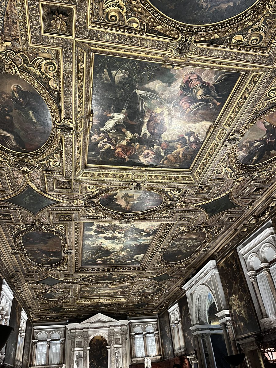 AlexRodrguezFe2's tweet photo. Scuola Grande di San Rocco. Tintoretto 1564-1588 https://t.co/Ia4JxL1dA1