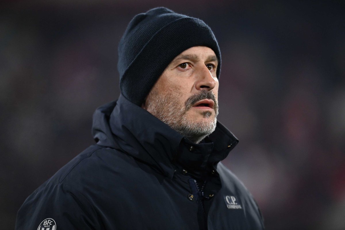 MustafaKratas's tweet photo. Vincenzo Italiano, Fiorentina ve Bologna kariyeri boyunca hiçbir zaman aynı ilk 11'i ikinci kez kullanmadı.

Yaklaşık 5 yıl ve 248 maç. https://t.co/Aw0nkwIxrB