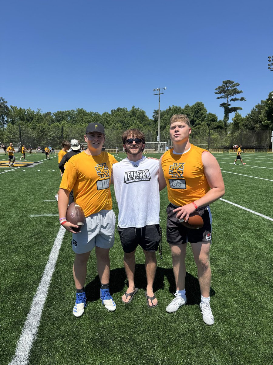 JohnStanley706's tweet photo. Had a great time at @kennesawstfb! Really enjoyed spending time to work with @Coach_Blocker, @DaneNussbaum, and the rest of the staff. Big thanks for the hospitality and great camp! #HootyHoo 🦉
@BBlanton73 @KSUOwlHowl 

@OneOnOneKicking @Bamasnap @jeremycrabtree @NwGaFootball @RecruitGeorgia
