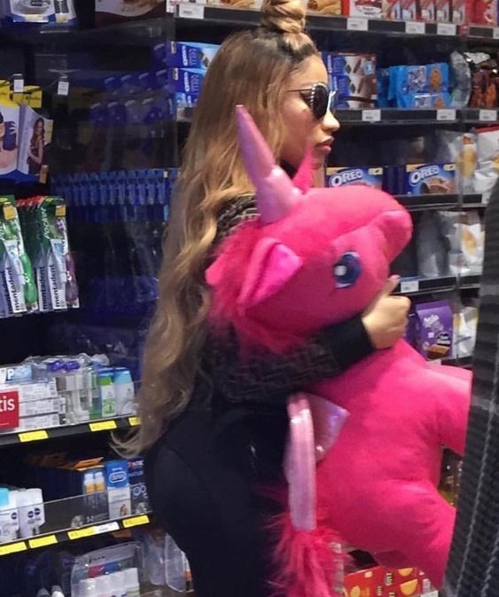 mcflurry_z's tweet photo. When Nicki Minaj popped out with pink pony😭 https://t.co/nGJT5EsHJw