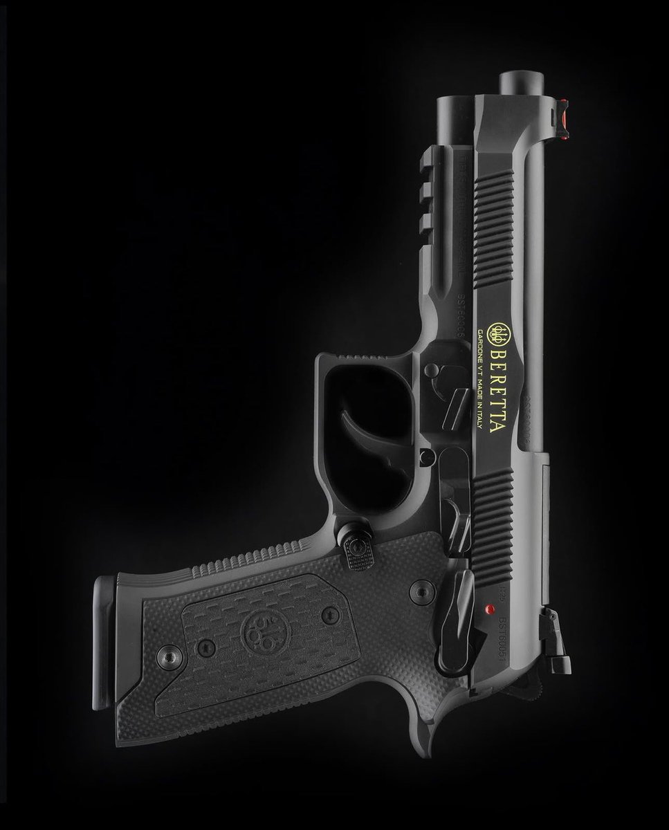 beretta_japan_'s tweet photo. 新開発のVertec® Proフレームを採用した94X Performanceは、より高く自然なグリップポジションを実現し、優れたリコイルコントロールを提供します。さらに、Xtreme-S®トリガーシステムとの組み合わせにより、一発ごとの射撃がより速く、よりシャープに、そして思い通りにコントロールできる仕上がりとなっています。
#94XPerformance
#1ChoiceOfChampions