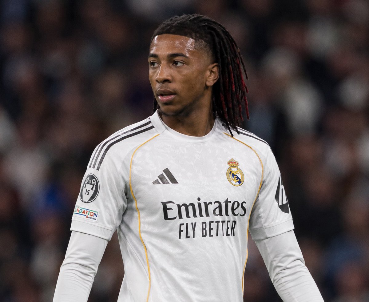 loftychase's tweet photo. @NXH_Greg @FabrizioRomano The 150m coming in player for Madrid https://t.co/eQLeqGpJSY