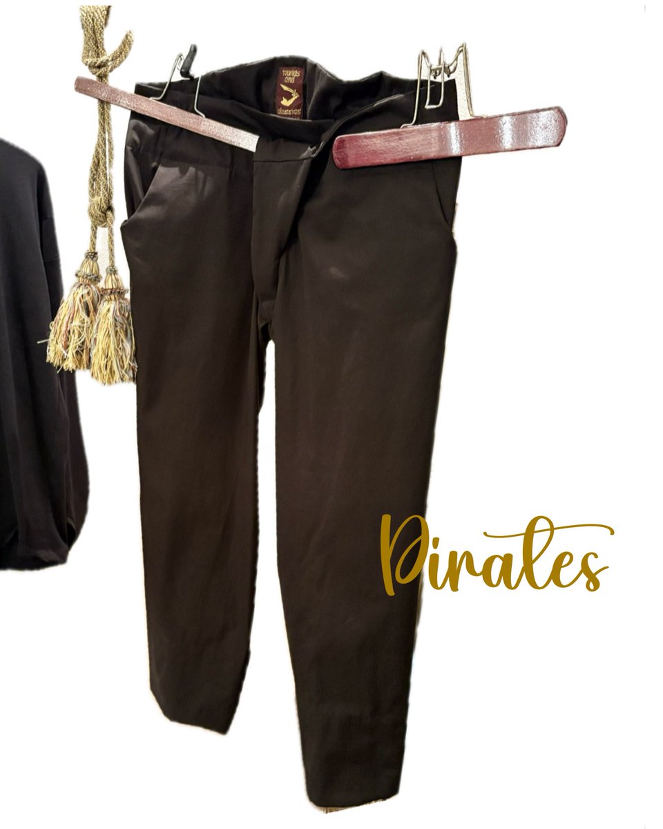 roundtheworld_b's tweet photo. Worlds end classics Pirates trousers Black

Pirates collection を代表とする Pirates trousers
ふくらはぎが大きく膨らんだデザインが特徴のPirates trousers
是非ご覧くださいませ。

https://t.co/jd1jH2F28o

#worldsend
#pirates
#piratestrousers
#malcolmmclaren
#viviennewestwood https://t.co/KTEb4yHYIP