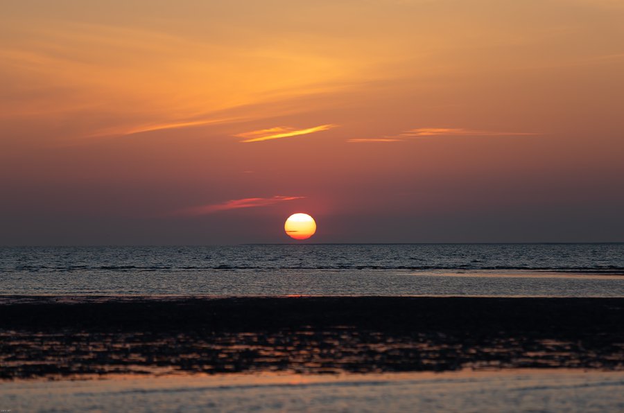 Havenlust's tweet photo. A or B? https://t.co/6R954jMaMS